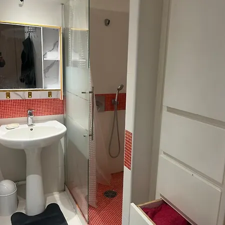 Apartmán Charm 10min Walk Eiffel Tower