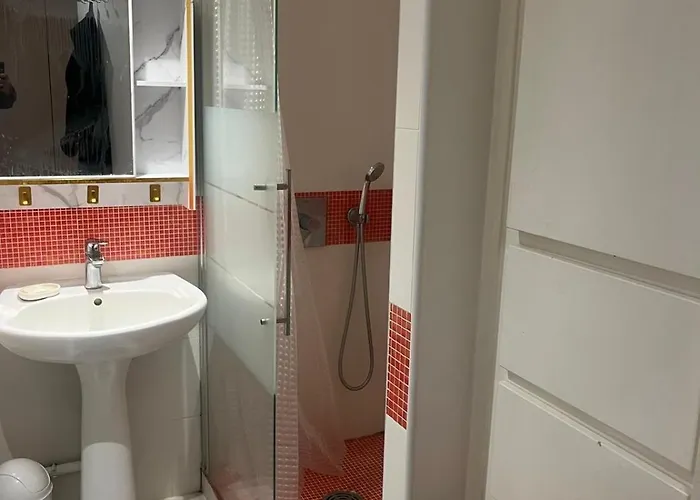 Apartmán Charm 10min Walk Eiffel Tower