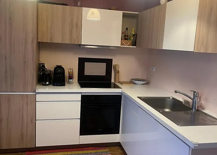 Charm 10min Walk Eiffel Tower *