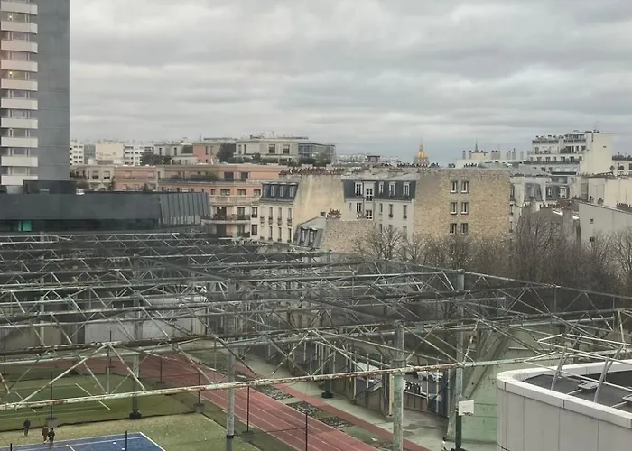 Charm 10min Walk Eiffel Tower * Париж